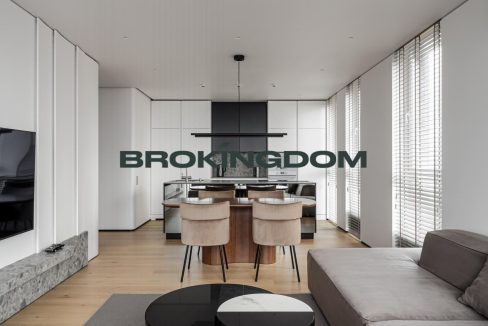 18d9e6152cb9c5772c0ad1f94dce5ec0