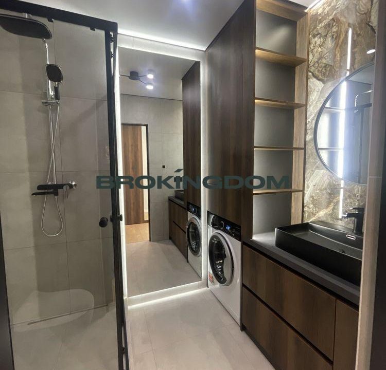 207e66073898e5425655b90247fd9b34