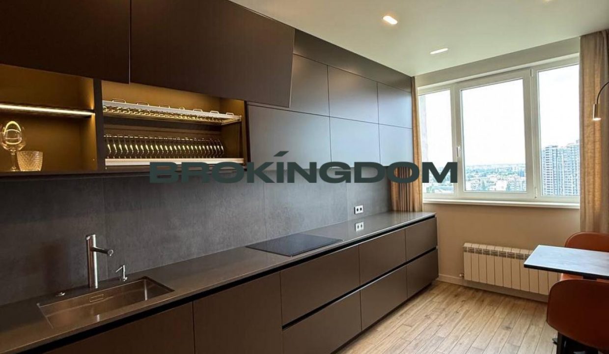 7f02acce21e70b4af3f376bc139caa0d