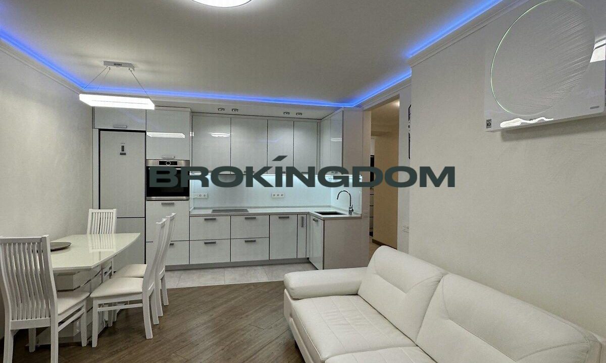 0b1aed95052a3ce768b38b4770250ac0