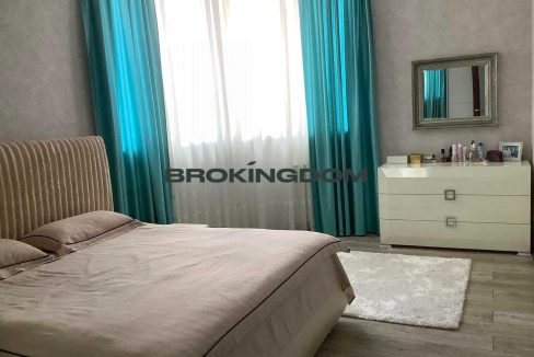 3b03dcc356677f5b43aadab9cbee9d9b