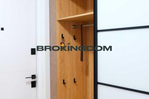 93fbcfaee3a850db9037073154c2704e