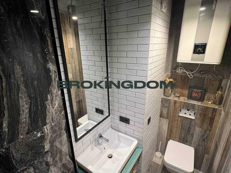 5a06897bd8a7226c38fb65079d18a0ee