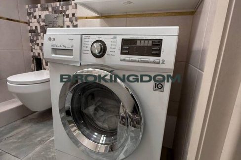 081e5de494f9831fba2dde9da2d1f261