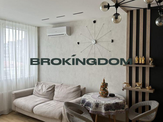 Продаж 1-кімнатної квартири 43м² в ЖК Obolon Sky