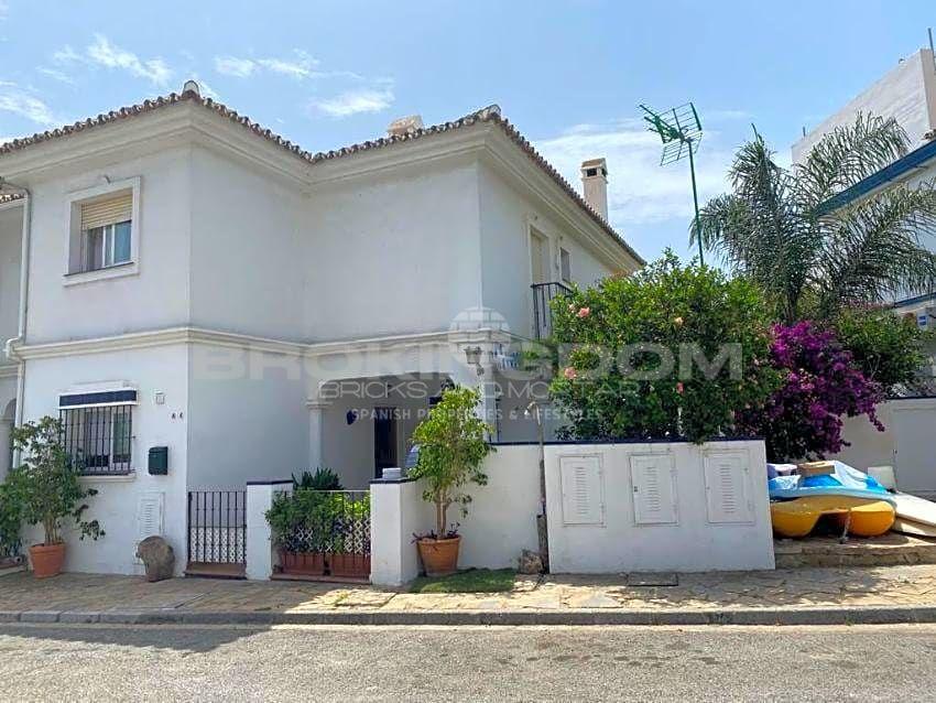 Продаж / Будинок / Málaga, Mijas