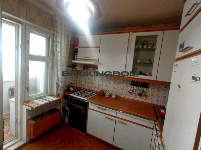 Продаж 3-х кім.кв.вул.Автозаводська 93. Оболонь