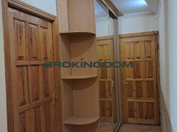 Продаж 3 кімн.квартири на Якуба Коласа 6