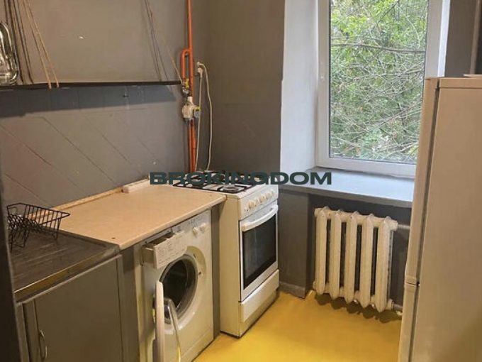 1к кв. 30 кв. м вул. Лєскова 6.Печерськ.єВідновлення