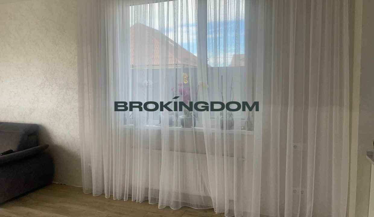 1a35d6cd88d2374118bb0403b0ea21ed