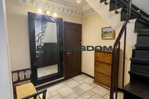 2049f343fe4d06871e35d7a6ac155409