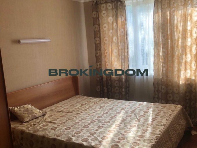 2 – х кім. кв.вул.Мирослава Поповича.Академ