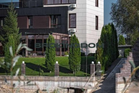 7bab8ef7ecfa3bcd3a2bb6ee3e6f902f