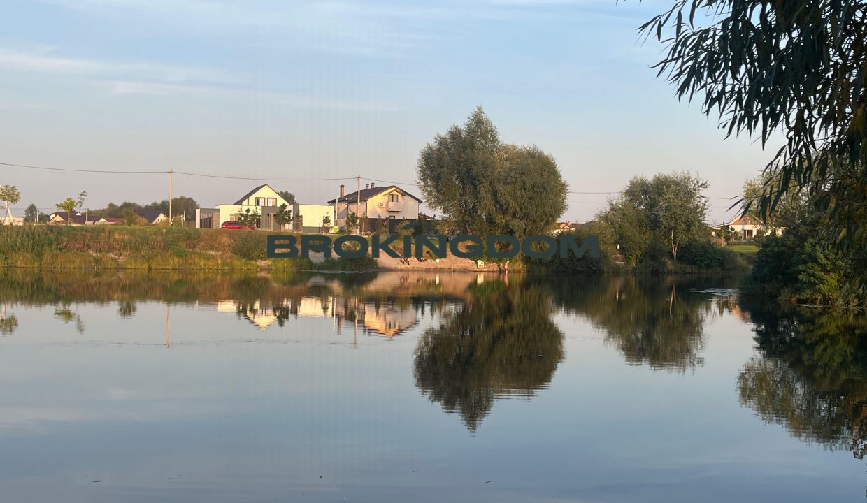 8222c673acc6878cf99a55f1e5b24a87