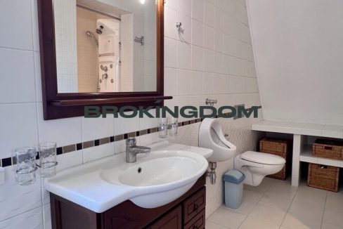 a5d527f0f4e34f13e9dc4b9780fcd9da