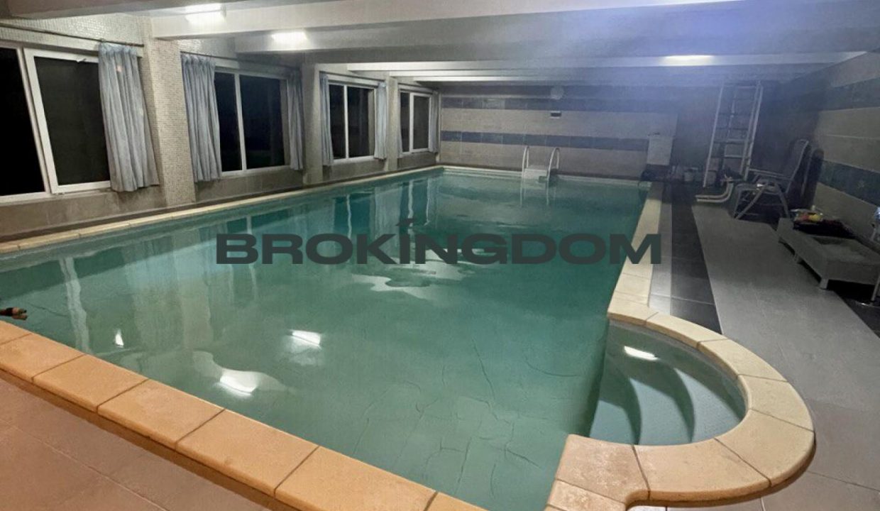 b40532647cf9915631677b44725fa9ee