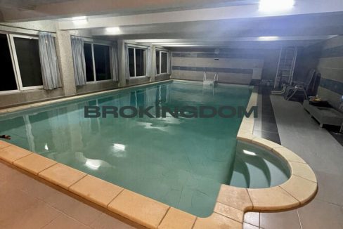 b40532647cf9915631677b44725fa9ee