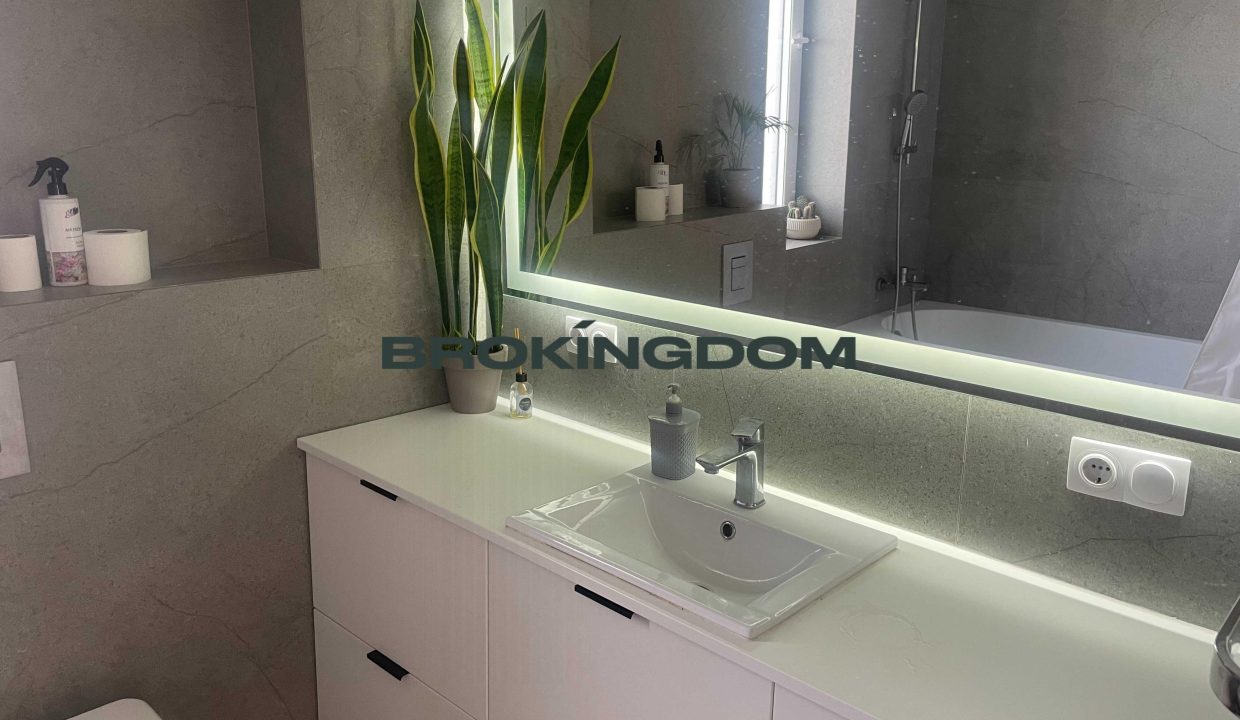 b8455ce8d458c41d7ebf887daf594af5