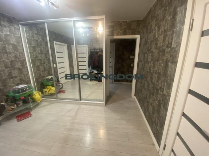 «Крістер Град» 3-х кім,вул.Сергія Данченка 5