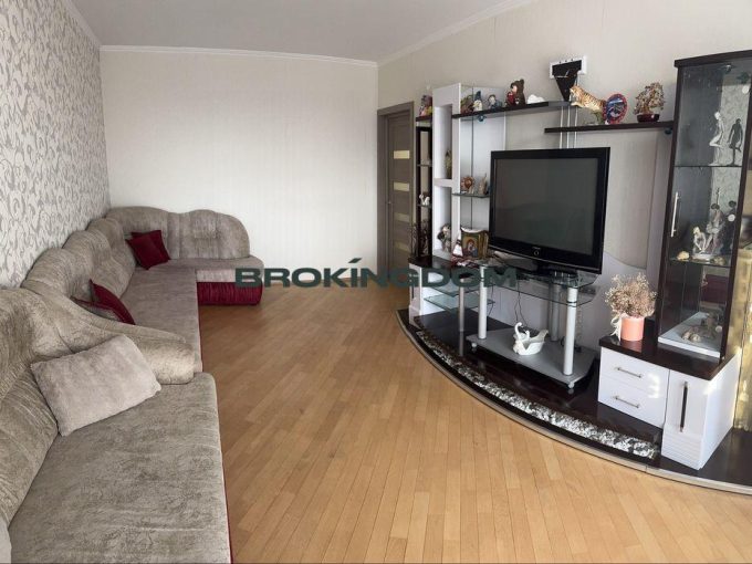 Продається 3-х кімнатна квартира в Броварах по вул. Грушевського