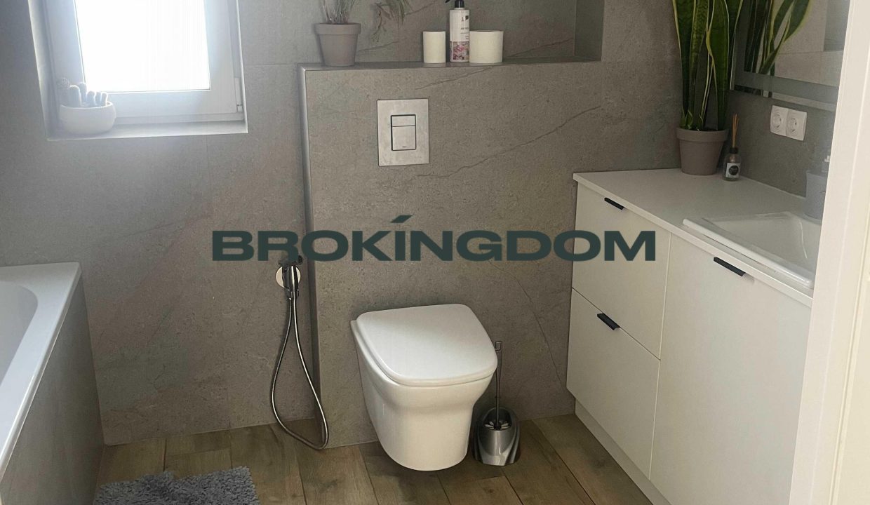 fe71dabd6d5c437569193ed3cbae1fd4