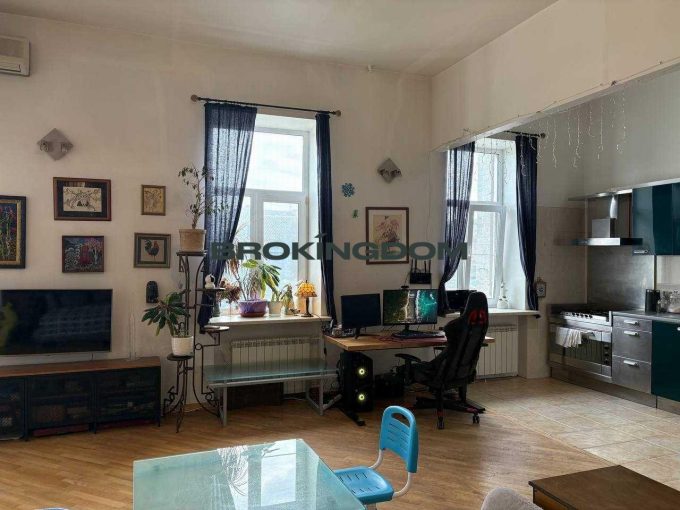 Продаж 1-кім. кв.вул. Ярославська .Поділ.єВідновлення.