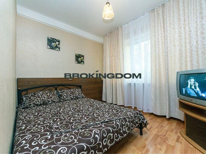 Продаж квартири, Пр-т Миру, Дарниця