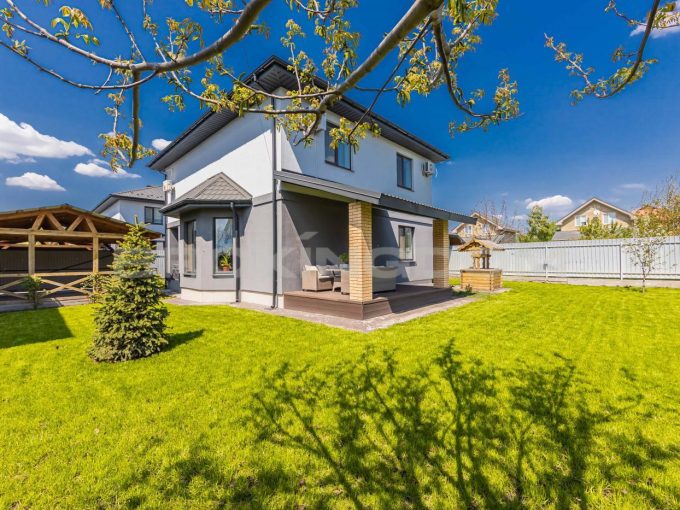 Шикарный дом с генератором с Гатное