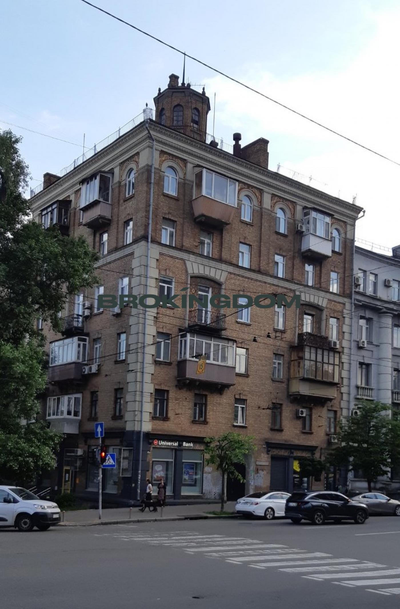 Продаж 2-кімн. квартири на вулиці Саксаганського