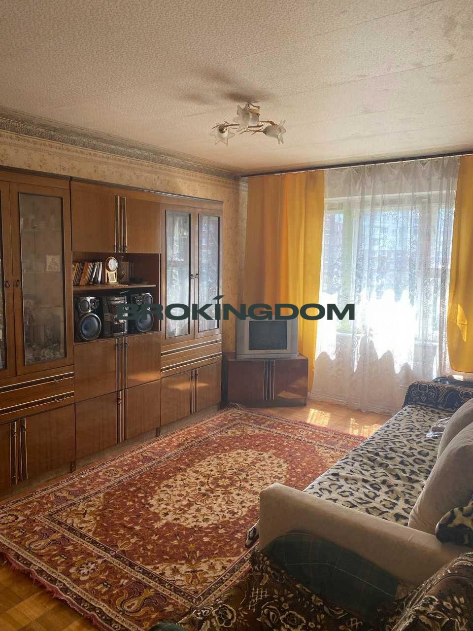 Продаж 2к квартири вул. Закревського